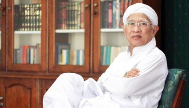 MILAD GUS MUS KE 74 BARENG CAK NUN|milad Gus Mus 2018